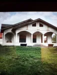 Vind casa cu 17 arii  de Teren - Miniatura 3
