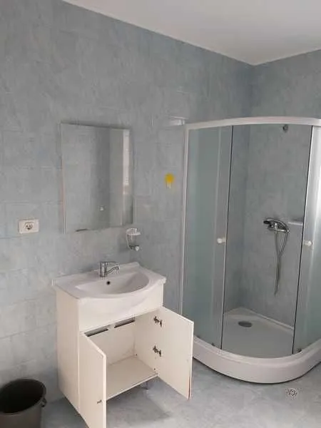 Navodari , apartament de inchiriat in vila - Imaginea 6