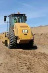 Inchiriem utilaje si camioane pt constructii - Miniatura 1