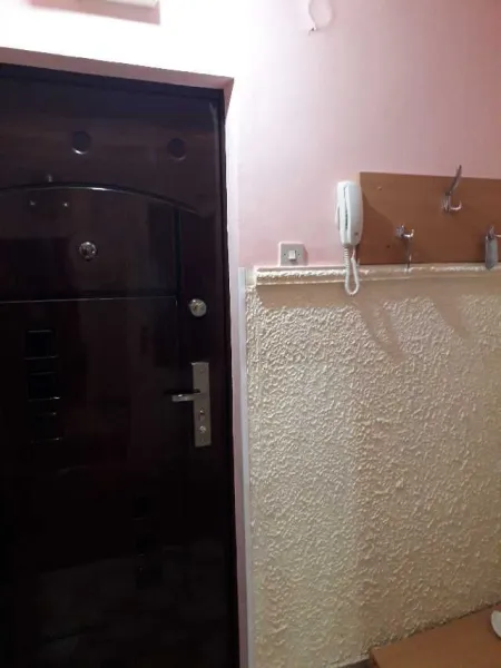 Vand apartament 2 camere, conf. 1A, decomandat, zona Nord- sp. Judetean - Imaginea 4