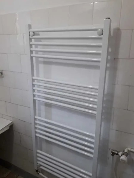 Vand apartament 2 camere, conf. 1A, decomandat, zona Nord- sp. Judetean - Imaginea 8