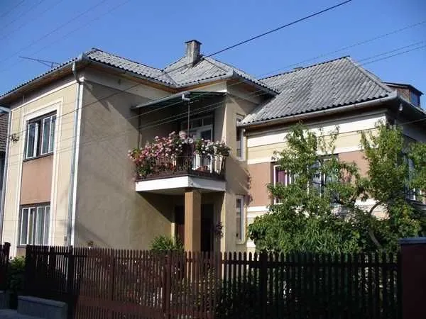 Casa cu etaj in Sighetu Marmaţiei, centru, zona linistita - Imaginea 1