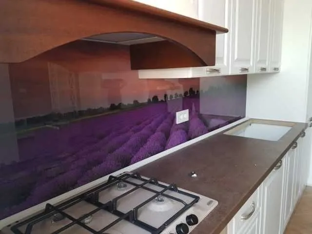 Sticla colorata sau printata in bucatarie - Imaginea 7