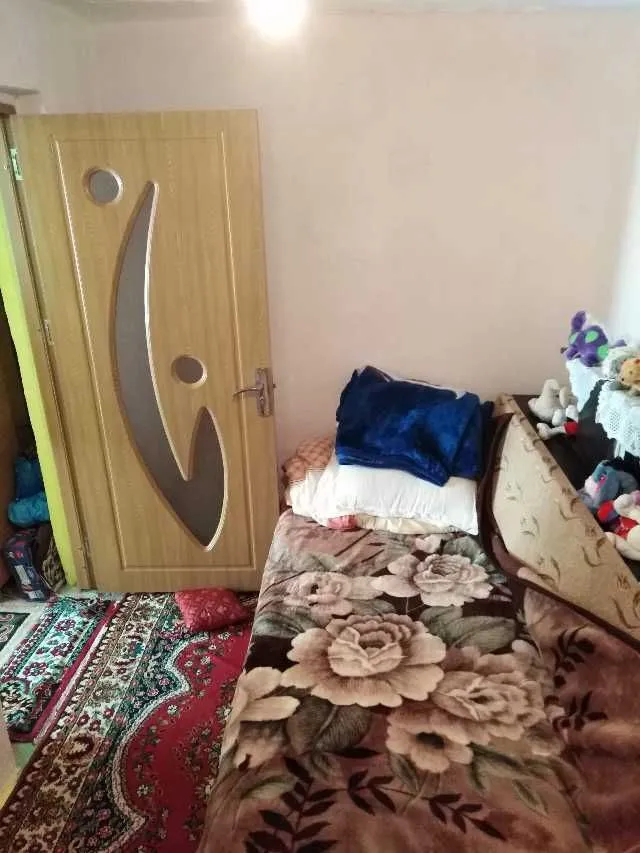 Casa cu 4 camere de vanzare - Imaginea 7
