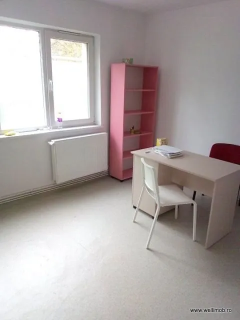 De vanzare apartament cu 3 camere - Imaginea 7