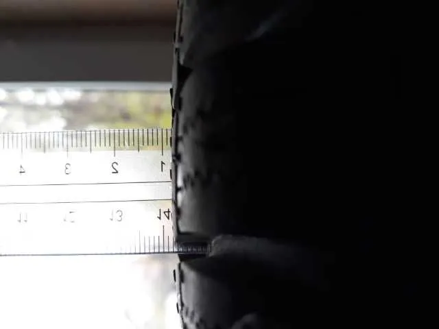 Vand cauciucuri de iarna 175/ 70 R13 - Imaginea 4