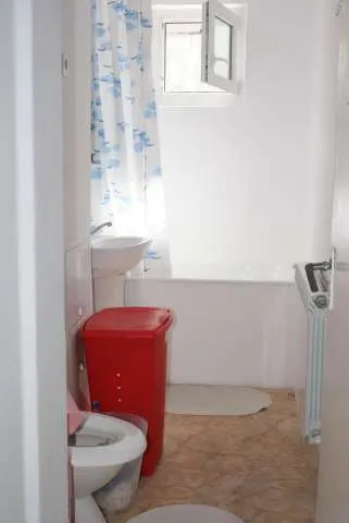 Vand Apartament 2 Camere - Imaginea 7