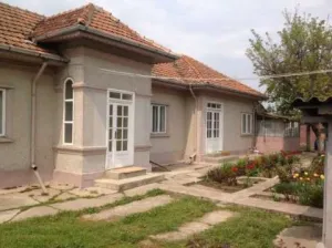 Casa si teren 744 mp Zimnicea, central - piata