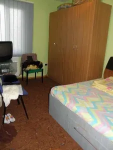 Onesti, de vanzare APARTAMENT decomandat cu 3 CAMERE