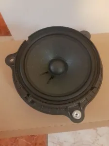 Boxe originale Renault Megane IV