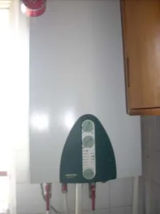 Vand apartament 2 camere decomandat