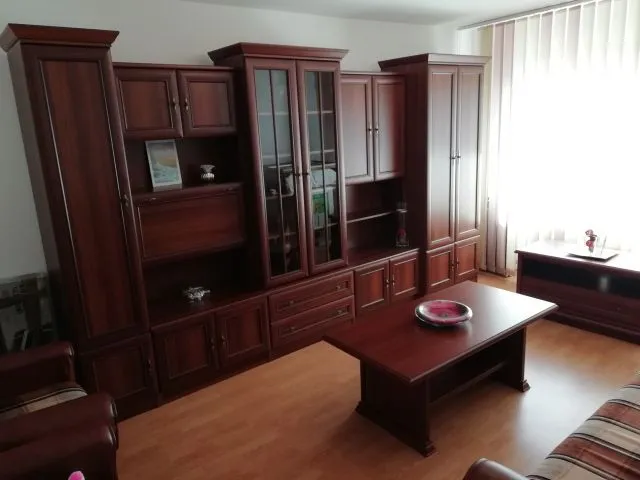 proprietar apartament 2 camere decomandate, 55m, Roman Musat- Favorit - Imaginea 4