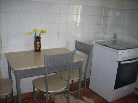 Vand apartament 2 camere decomandat - Imaginea 7