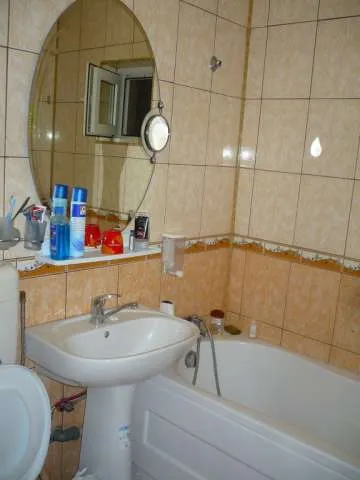 Apartament 3 camere 64mp, metrou - Imaginea 4
