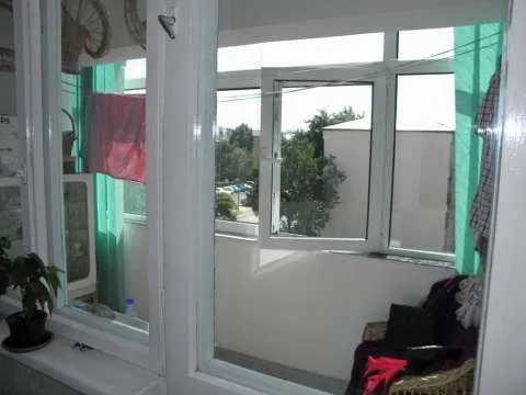 ONESTI, DE VANZARE apartament DECOMANDAT CU 3 CAMERE in bloc nou - Imaginea 3