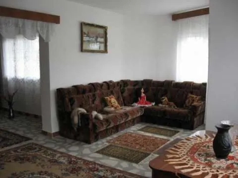 Casa si teren de vanzare in Sanmiclaus - Imaginea 2