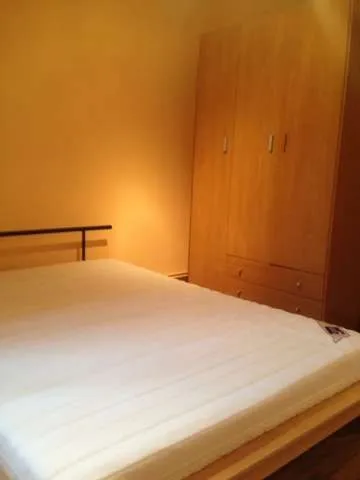 inchiriez apartament nou - Imaginea 4