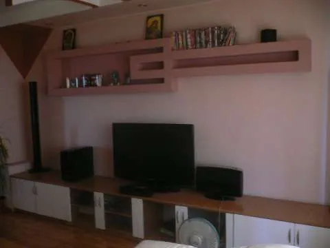 vand apartament 4 camere, 2 bai compet mobilat - Imaginea 3