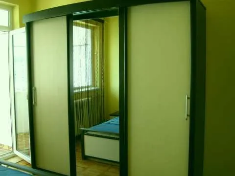 ap 2 camere, decomandat, zona Kaufland, pret negociabil - Imaginea 2