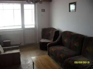 Vand apartament cu 2 camere in Sfantu Gheorghe .