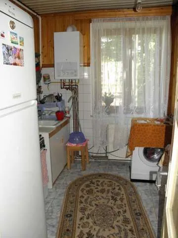 Onesti, de vanzare APARTAMENT 2 CAMERE zona centrala - Imaginea 3