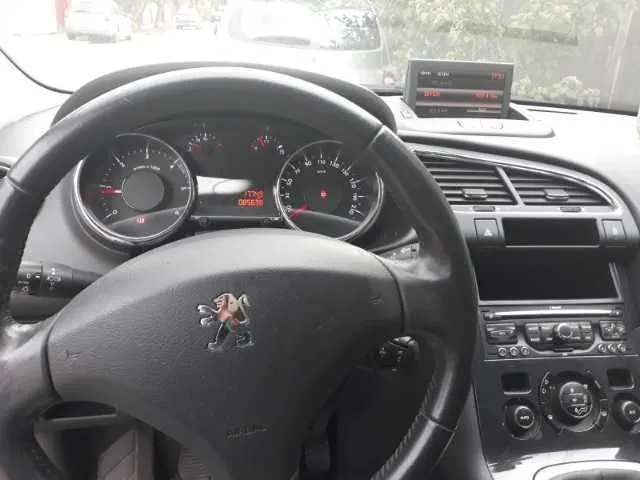 PEUGEOT 3008 - Imaginea 7