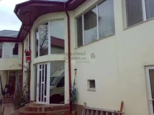Vila 6 camere, Parter si Etaj, ideala 1-2 familii sau afaceri
