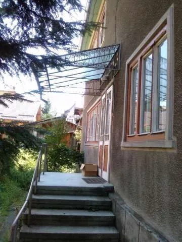 Vand casa cu etaj - Campulung Moldovenesc - Imaginea 1