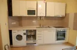 De inchiriat casa, central, singur in curte, - Miniatura 1