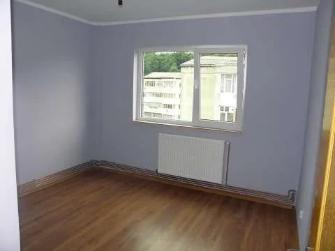 OFERTA! ! ! - Onesti, APARTAMENT decomandat cu 2 CAMERE in bloc nou - Imaginea 4