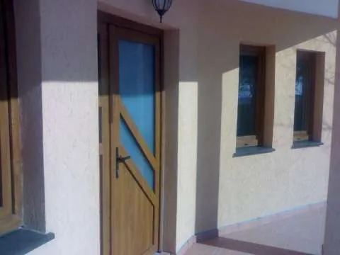 VAND CASA IN RADASENI-FALTICENI-SUCEAVA - Imaginea 3