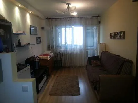 Garsoniera 32 mp 2 camere zona Gara - Imaginea 1