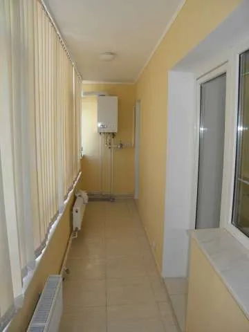 Onesti, de vanzare APARTAMENT 3 CAMERE decomandate zona de sus - bloc nou - Imaginea 3
