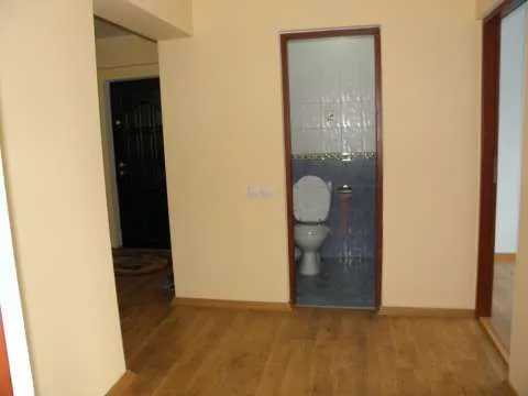 Onesti, de vanzare APARTAMENT 3 CAMERE decomandate zona de sus - bloc nou - Imaginea 5