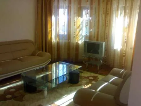 VAND CASA IN RADASENI-FALTICENI-SUCEAVA - Imaginea 9