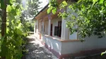vind casa taraneasca recent renovata 1800mp livada pe rod 70km bucuresti - Miniatura 4