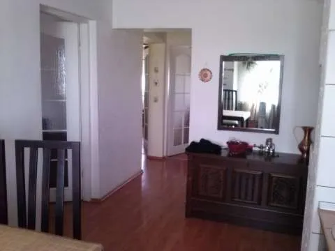Vand apartament 3 camere - Imaginea 1