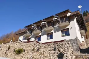 Vand sau dau la schimb cu casa la radauti ....pensiune turistica la brasov