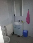 Inchiriez spatiu amenajat si dotat modern pentru coafura, cosmetica. Este situat pe str. Castelului, in apropierea magazinului S - Miniatura 2