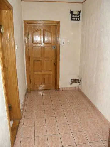 ONESTI, ALEGEREA EXCELENTA! APARTAMENT 3 CAMERE DECOMANDAT in bloc nou - Imaginea 8