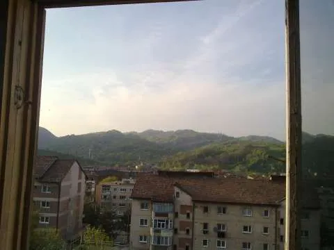 vand apartament 3 camere vulcan, negociabil - Imaginea 2