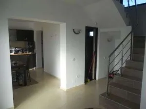 Buftea vila deosebita cu d- la padure 89. 900 euro