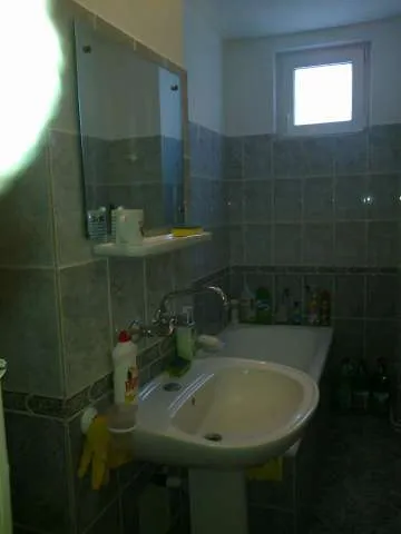 Apartament 2 camere, zona centrala - Imaginea 3