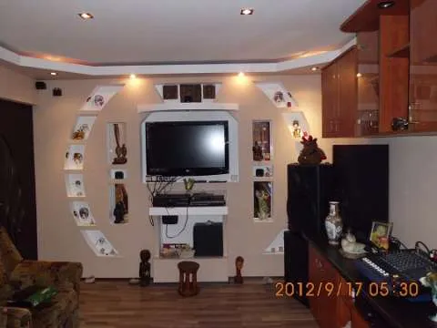Vand apartament cu 2 camere decomandat 58MP - Imaginea 2