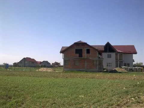 Vand Teren Intravilan 2000mp Comuna Horia Judet Neamt - Imaginea 1