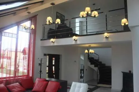 Casa 260mp , Ultrafinista - Imaginea 1