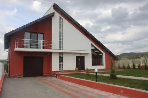 Casa 260mp , Ultrafinista - Imaginea 2