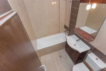 vand apartament 3 camere, 2 bai, 2 balcoane - Imaginea 3