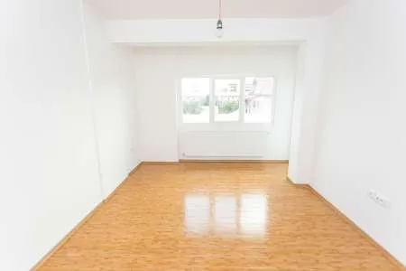 vand apartament 3 camere, 2 bai, 2 balcoane - Imaginea 5