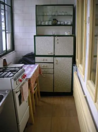 Vand apartament in casa la curte in orasul Galati - Imaginea 3